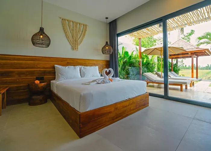 3br With Rice Field View & Private Pool Near Canggu