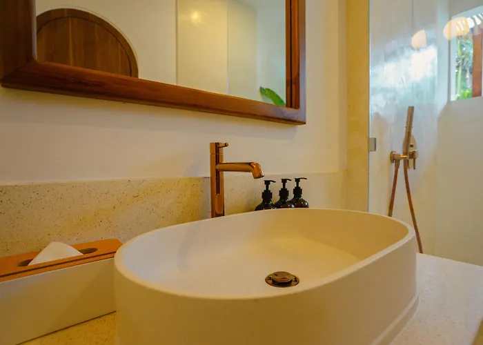 3br With Rice Field View & Private Pool Near Canggu