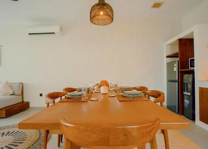 3br With Rice Field View & Private Pool Near Canggu Vakantiehuis