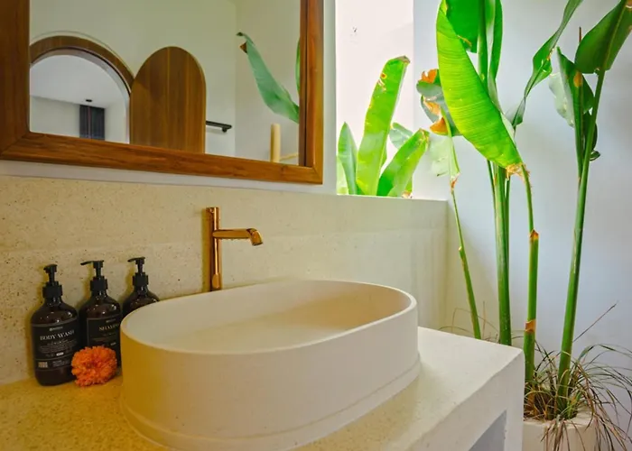 Vakantiehuis 3br With Rice Field View & Private Pool Near Canggu