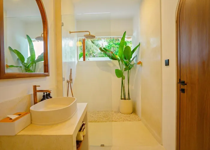 3br With Rice Field View & Private Pool Near Canggu Denpasa