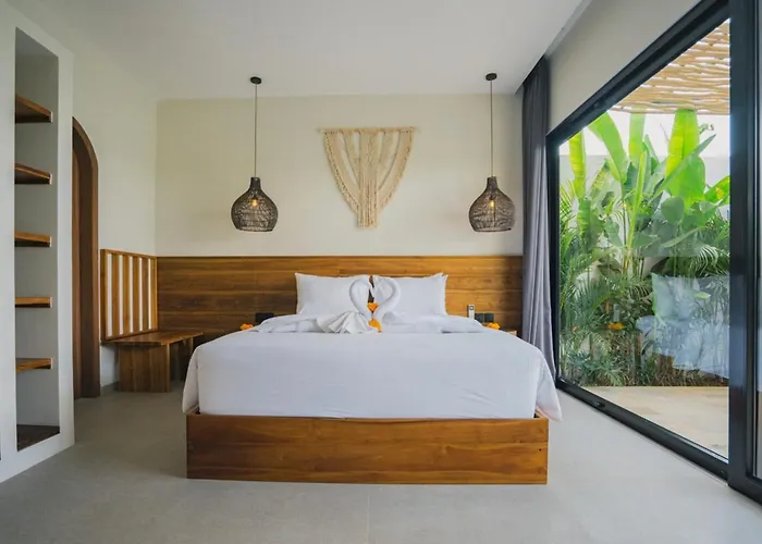 3br With Rice Field View & Private Pool Near Canggu *